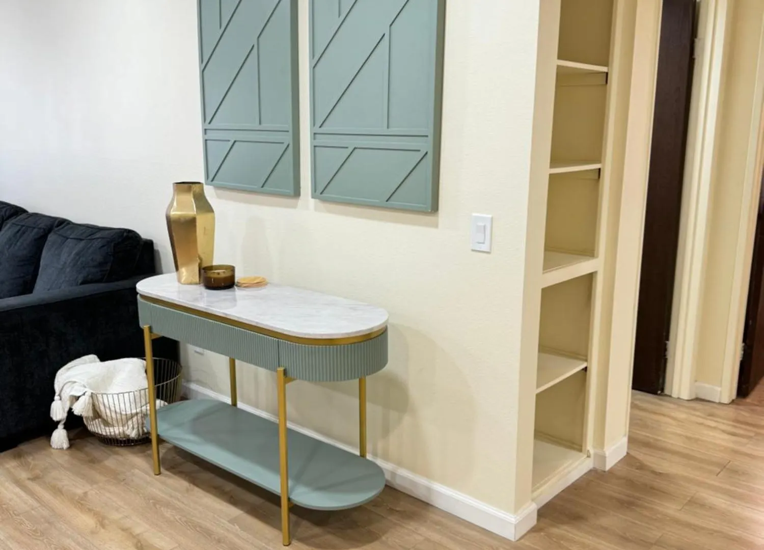 Stylish 2B2B Apartment Glendale